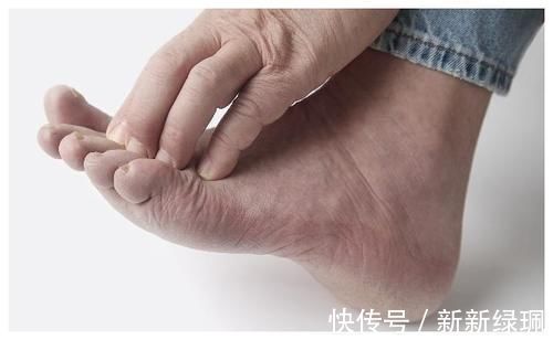 涂抹|藿香正气水只能喝?睡前把它涂在脚底,身体会发生喜人变化