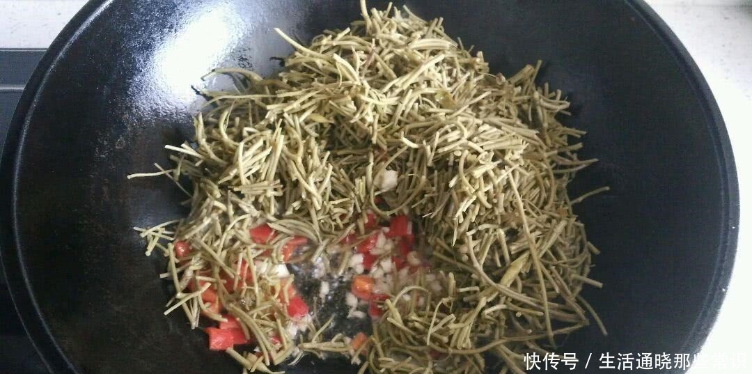猪肉|秋季，吃猪肉不如吃它，等于天然泻药，刮油排毒，小腹不鼓了