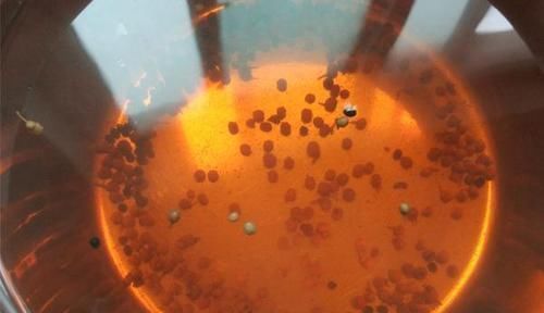 常用|常用花椒水泡脚,胜吃补药?长期泡脚的人,可以收获哪些好处?