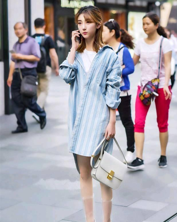 牛仔裤 小姐姐牛仔裤随意穿搭,个性又时尚,回头率超级高