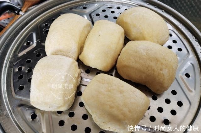在南方少见,东北常见的一种野菜,加些排骨一炖,真的是一道美味