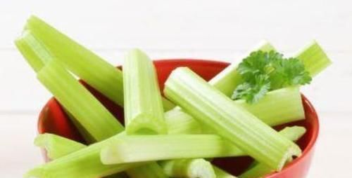 热量|女性不想肚子鼓鼓，推荐常吃以下食物，排毒清肠，润肤养颜