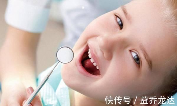 食物|宝宝满口蛀牙?不一定是糖果惹的祸,这些常见举动更易引发龋齿