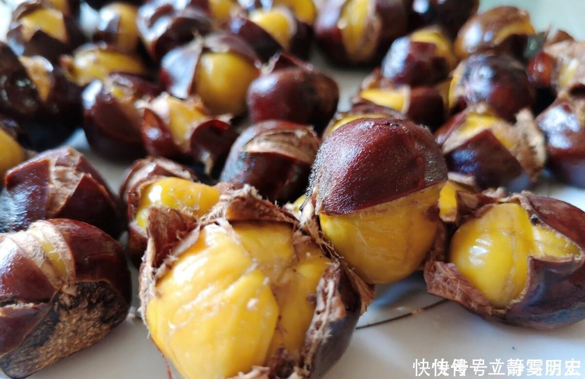 生板栗买回家,不用煮也不用炒,教你简单做法,好剥壳又好吃