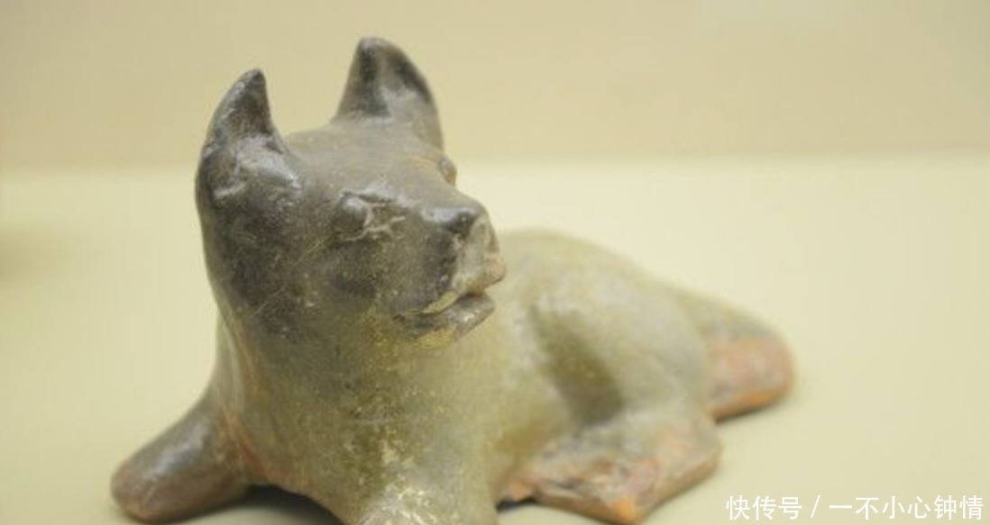 曾侯乙墓葬的发现轰动世界,他嘴里含那么多小动物,是干什么用的