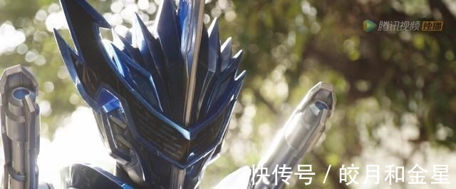 假面骑士|假面骑士剑锋狮子王皮套一览金属质感强烈,背后的小尾巴亮了!