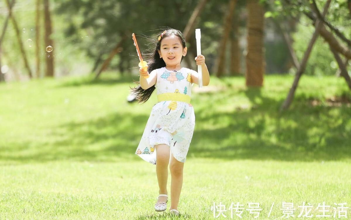 孩子|帮儿子带娃和帮女儿带娃区别有多大?这几方面都是事实,别不知