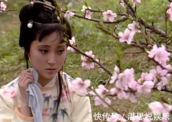 紫鹃|贾宝玉病重，贾母为何换掉黛玉的贴身丫鬟背后的苦心，让人泪目