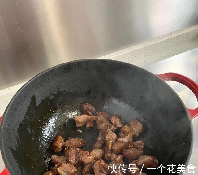 食牛腩|时光分两半，一半好消磨，一半食牛腩！