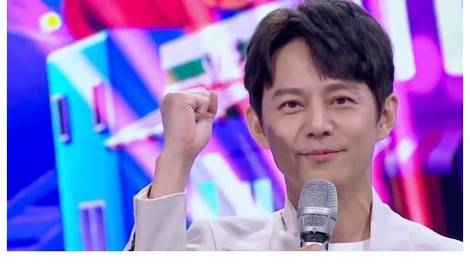 5年前微不足道的小失误,何炅愧疚至今,主持一哥当之无愧!