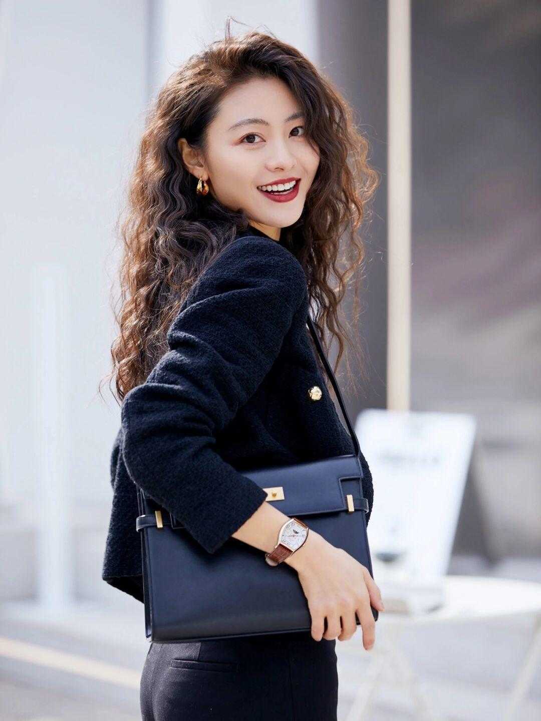 单品 适合早春的职场穿搭,这几种颜色稳重大气不挑人,咋穿都不出错