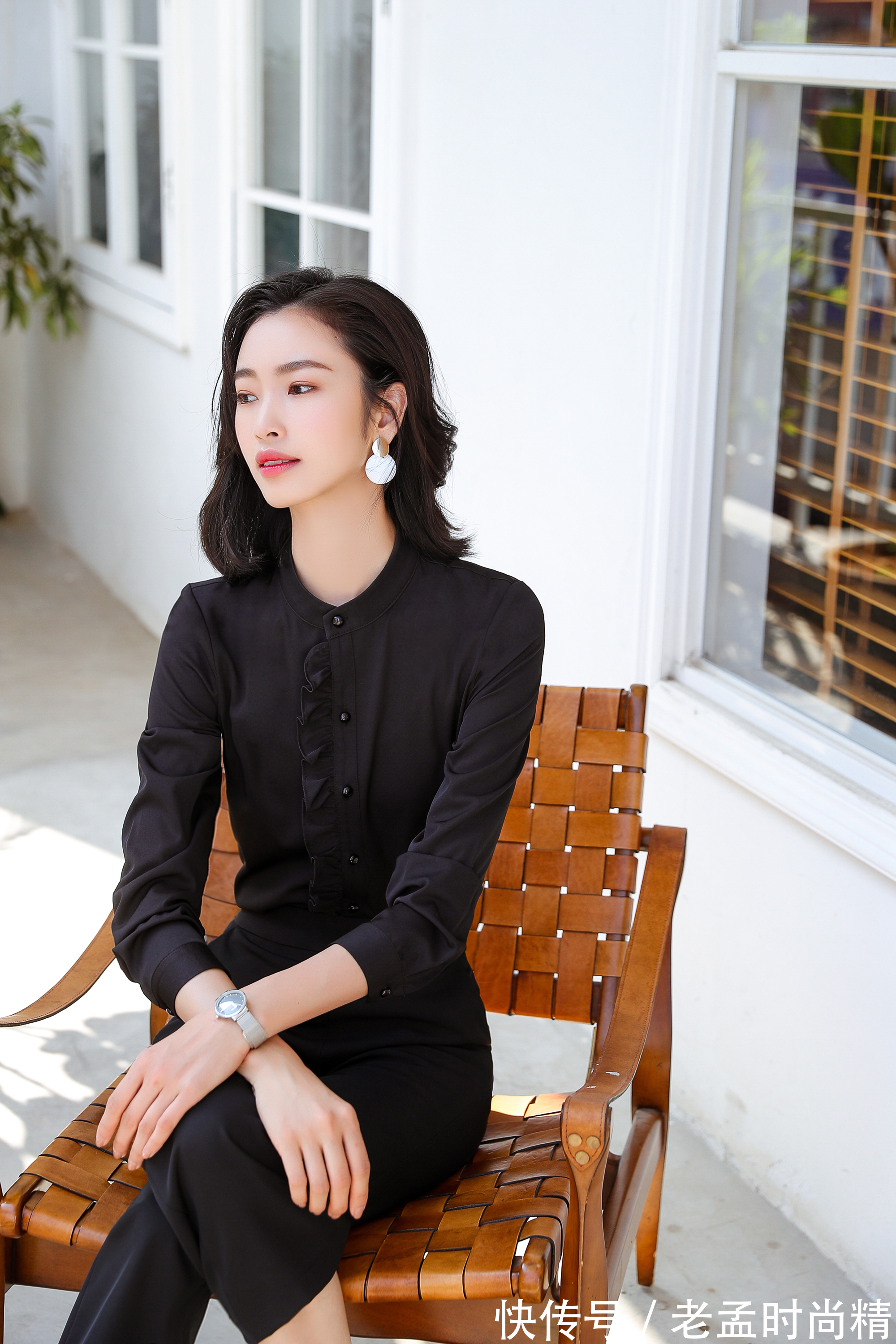 职业套装 黑色衬衫职业套装非常推荐