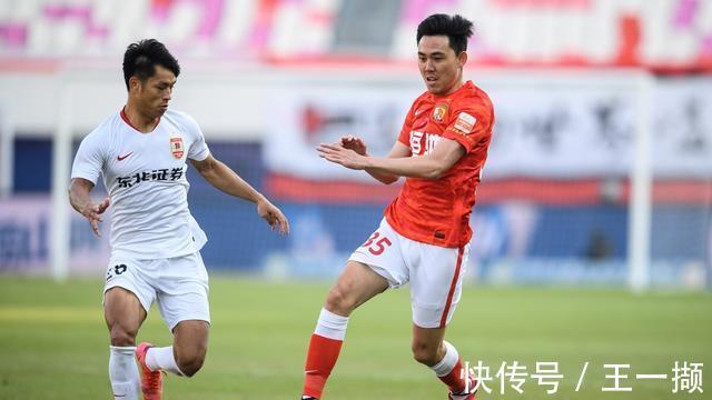 恒大|亚泰提前跟本土锋霸完成续约,曾是恒大力捧的新星,表现不俗