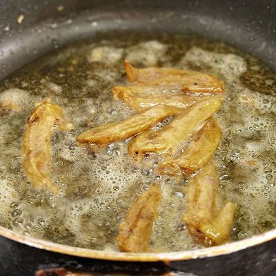 给年夜饭添道菜叭带鱼鸡翅干锅