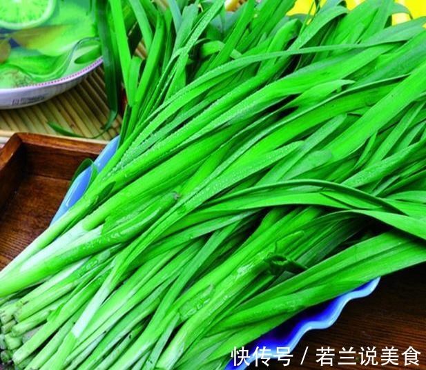 买韭菜,宽叶、窄叶要分清,二者差别大,牢记3不买,轻松买好菜