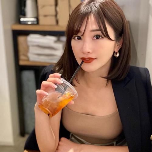 为什么日本女生皮肤不开美颜也很好?她们坚持4件事,真挺细节的