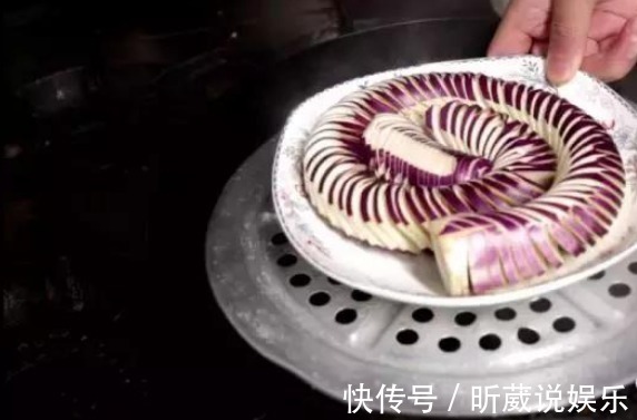 盘龙茄子|茄子别老是红烧了，教你个新吃法，上桌抢着吃，连汤汁都不剩！