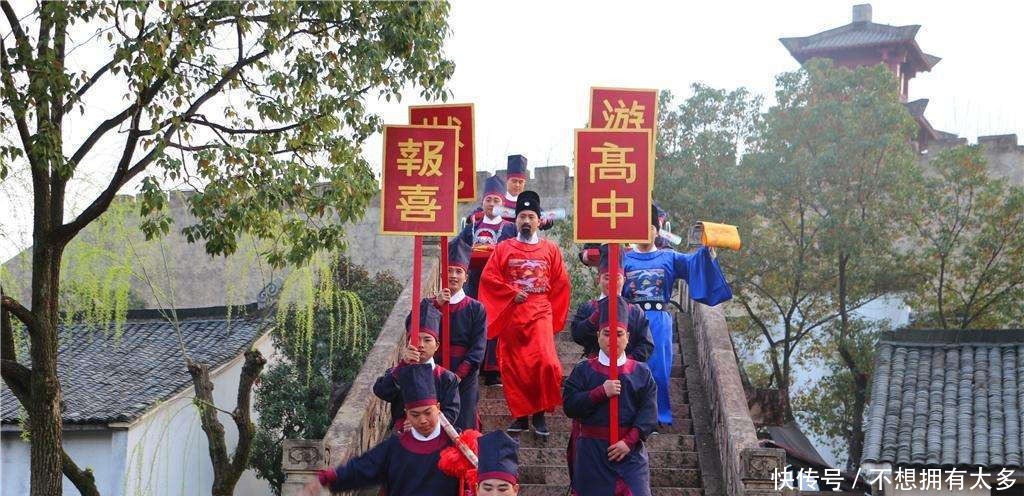  男婴|尼姑爱上才子，生下一名男婴，28年后中了状元，还当上内阁首辅