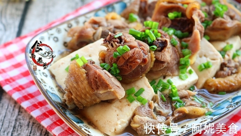 腌制|豆腐此做法,很多人不懂,蒸一蒸香嫩营养,荤素搭配很下饭