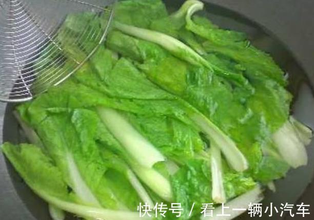 朋友们|无论炒什么青菜,只需学会这6招,青菜鲜香翠绿不发黑,入味!