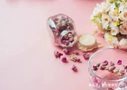 高血脂|寿命短的女人,手上会发出3种信号,若一个不占,说明你还算健康