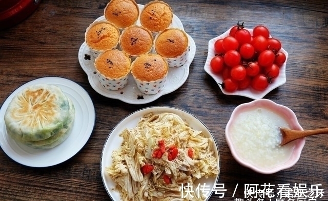 晒晒我家这8天的早餐，每天都有好几样，口味清淡，食材简单