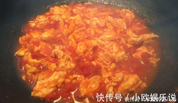 炒鸡蛋|做西红柿炒鸡蛋,牢记3点,做好后又鲜又香味道好,汤汁浓郁下饭