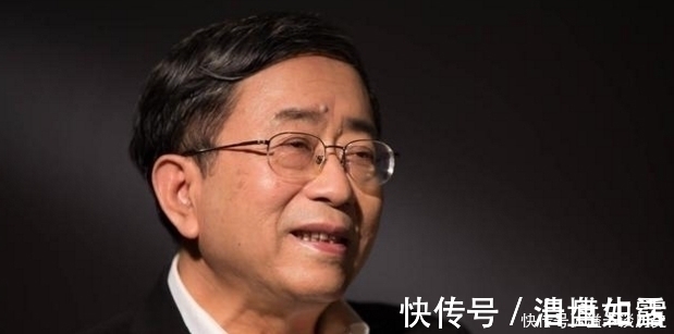 文人$余秋雨水平究竟如何?陈丹青的评价略显肤浅,不及王朔一针见血