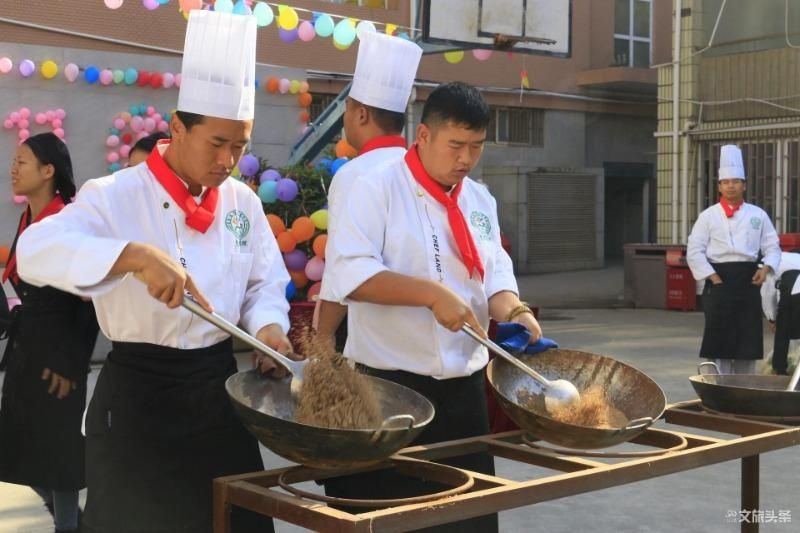 十八般|翻炒颠勺！云南旅游职业学院烹饪学院学生大展十八般厨艺