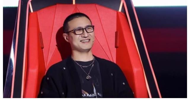 导师|《中国好声音2021》开播八大导师同台抢人太混乱，选手都是老油条