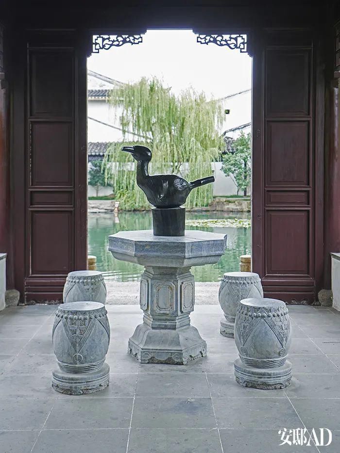  展览|“临时工”Jeremie盘活了1000岁的园林