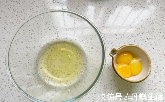 糯米粉别只会包汤圆了，用来做粑粑糕，软糯筋道比蛋糕还香