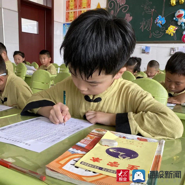 中国书法|智源小学开展书法考级活动