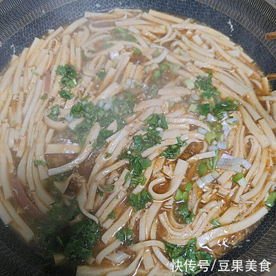 金针菇|减肥必备 简单 好做又好吃的胡辣汤