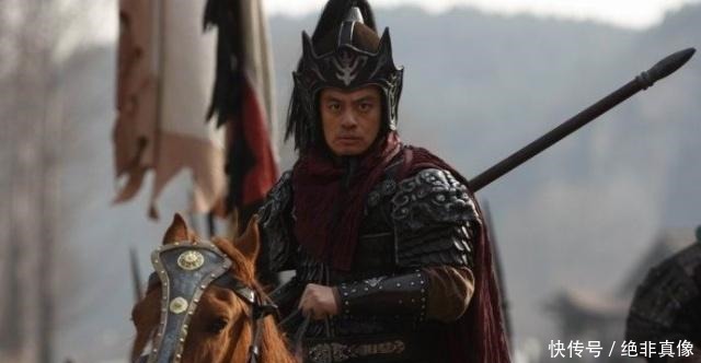 水浒中,宋江曾对4个人说让位没人敢接,但这2个人他死活不敢让!