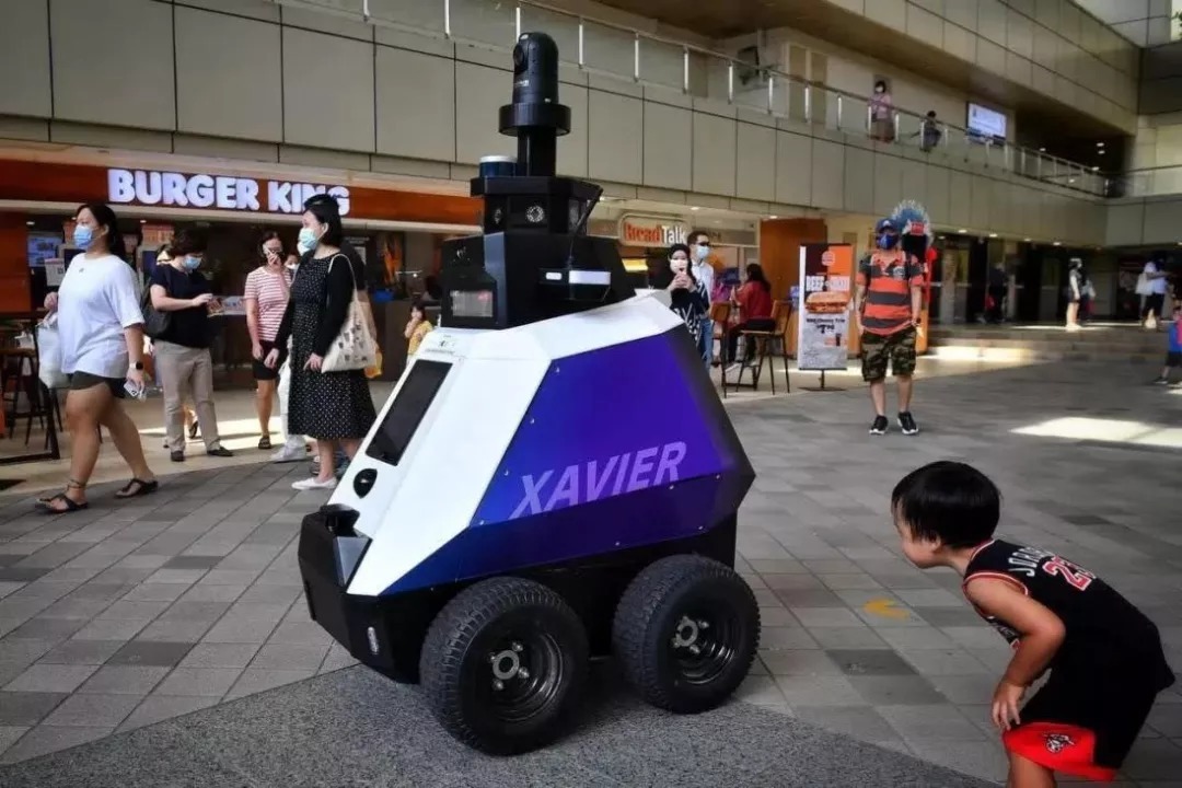 机器人|陈根：监测社会不良行为，新加坡用到机器人