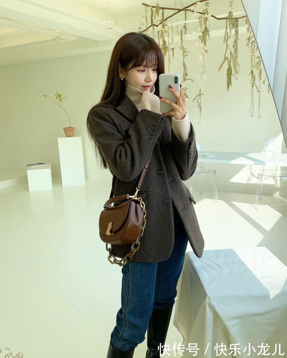 搭配 想要穿出高级感,不妨多试试极简风搭配,精致时髦还有女神范儿