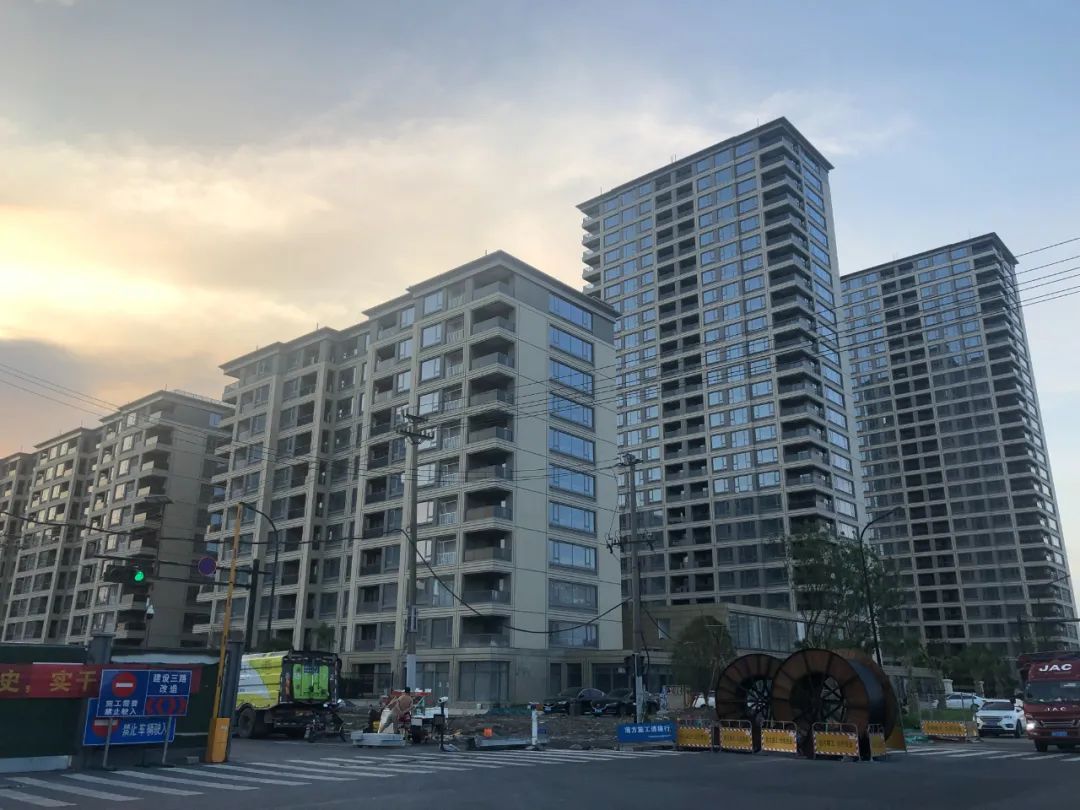 购房者|久违的“现房”回来了！实探第二批集中供地