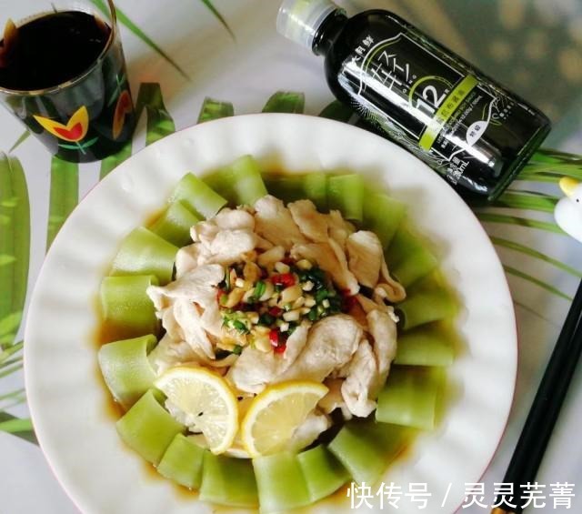 莴笋|脆爽嫩滑，减肥瘦身～莴笋拌鸡肉片！