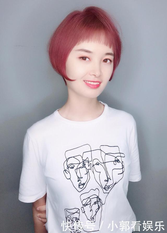 新时尚短发20款，蓬松立体颜值高，最适合这三种人，有你吗
