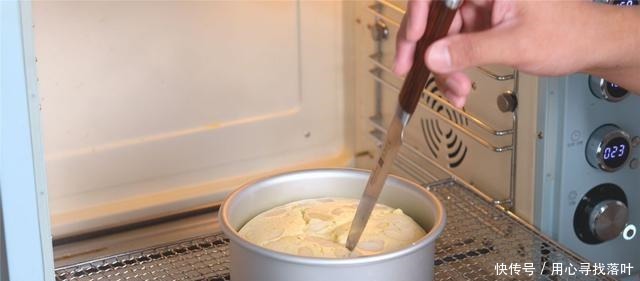 你还在为戚风蛋糕翻车而烦恼吗手把手教你做完美的椰椰醇香蛋糕