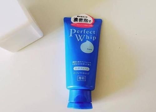 2020网红“烂脸”护肤品黑榜：第1个你就用过，第4个太鸡肋