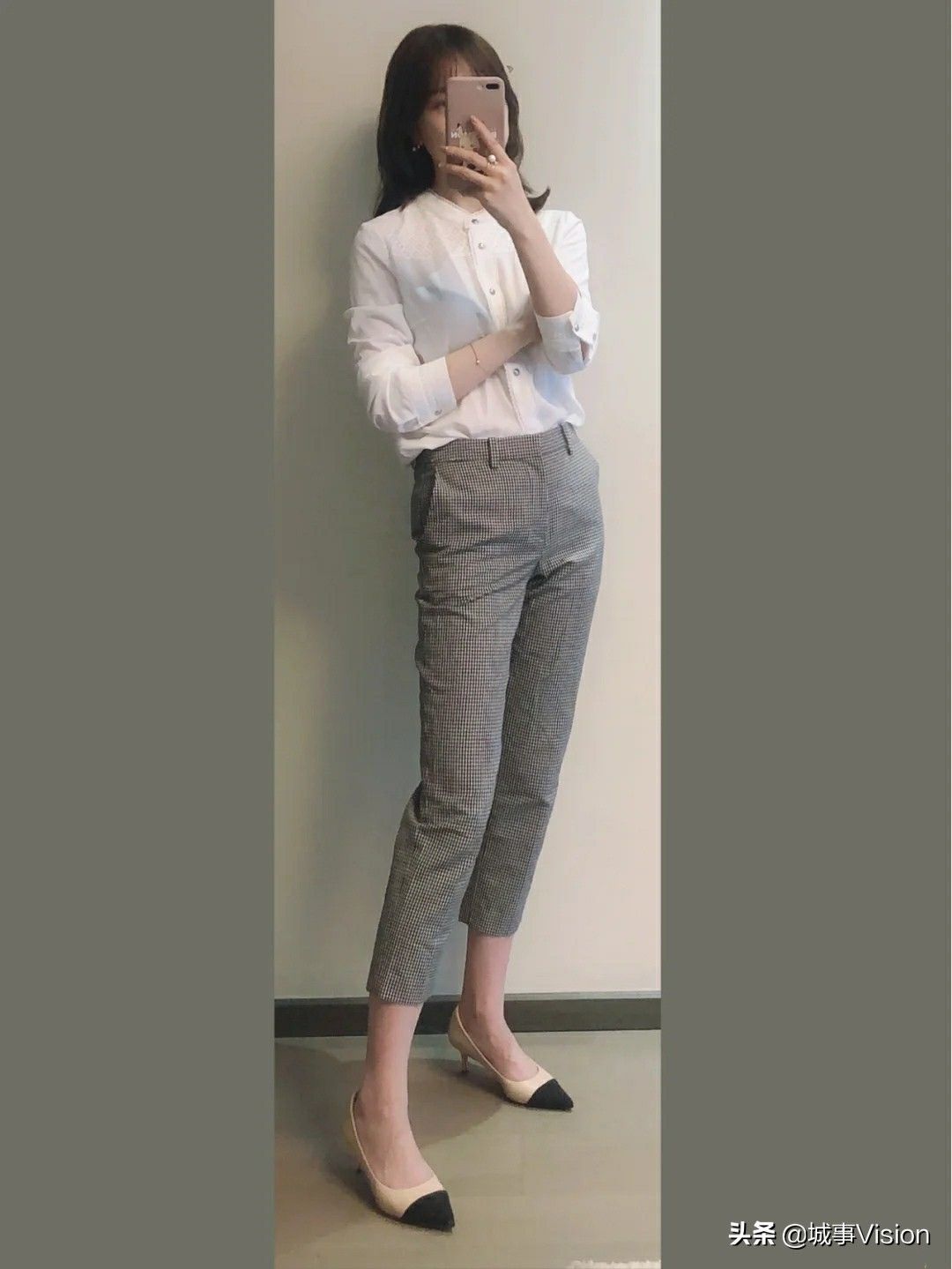 休闲|休闲职场充满能量的白衬衣应该怎么搭?设计划规师分享干货