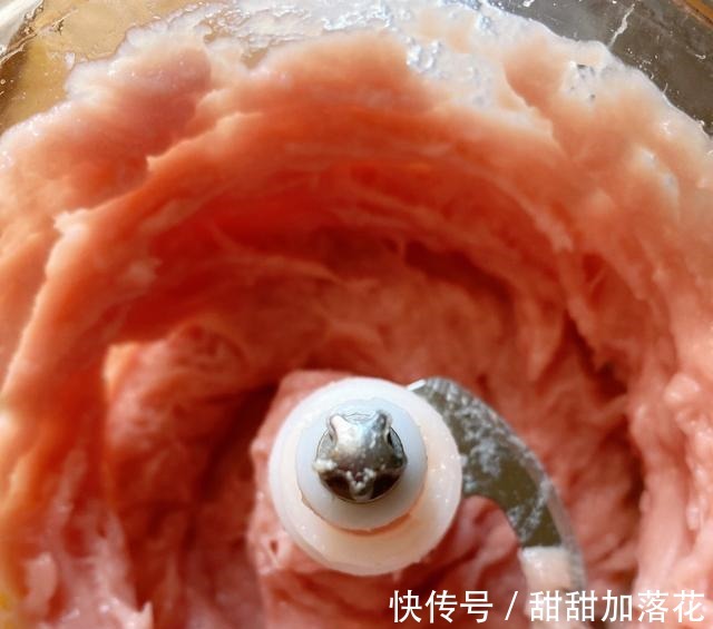 碎丁|水煎包没你想的那么难,教你自己在家做,酥脆可口,家人全说好!