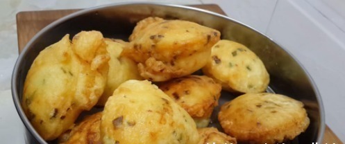 面粉新吃法，手不沾面，比油条做法简单，比馅饼好吃，越吃越想吃