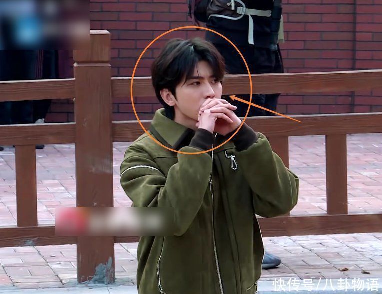 |沙雕动画,搞笑:偷换包装后,把老爹和二叔坑惨了!