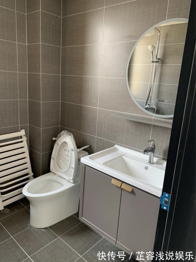 完工|装修一路踩坑,硬装终于完工,保洁做完还没任何家具,给大家看看