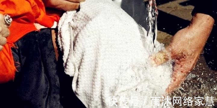 历史的进程|看起来平平无奇的“水刑”竟如此残忍, 已被国际立法废除!