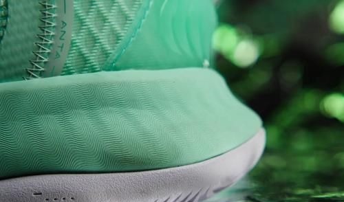 实战 罕见没有被贩子炒上天的国产实战!为何它200多就能入手?