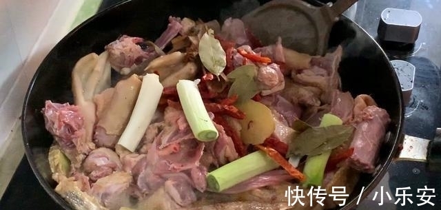 香极|寒冬腊月此肉再贵也要吃，一整年不咳嗽，比牛羊肉还滋补，香极了